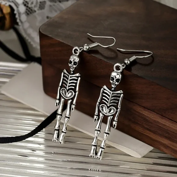 Gothic Skeleton Dangle Earrings Silver - Picture 6 of 11